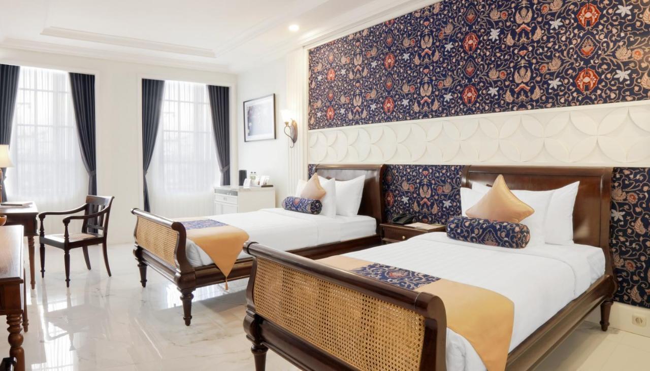 Mahalaya The Legacy Hotel スラカルタ エクステリア 写真