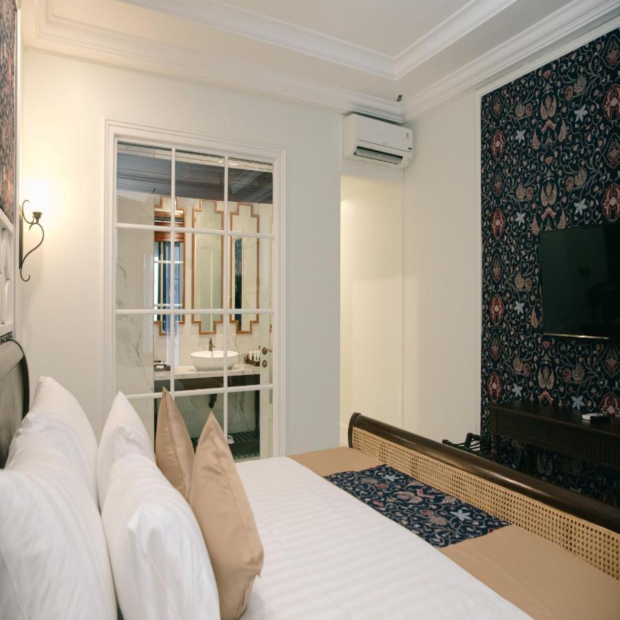 Mahalaya The Legacy Hotel スラカルタ エクステリア 写真