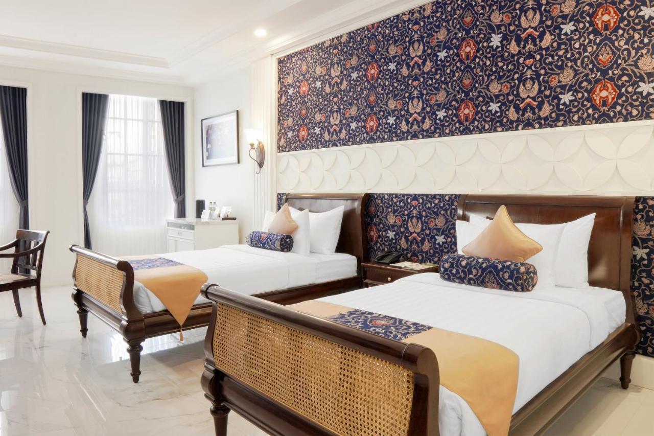 Mahalaya The Legacy Hotel スラカルタ エクステリア 写真